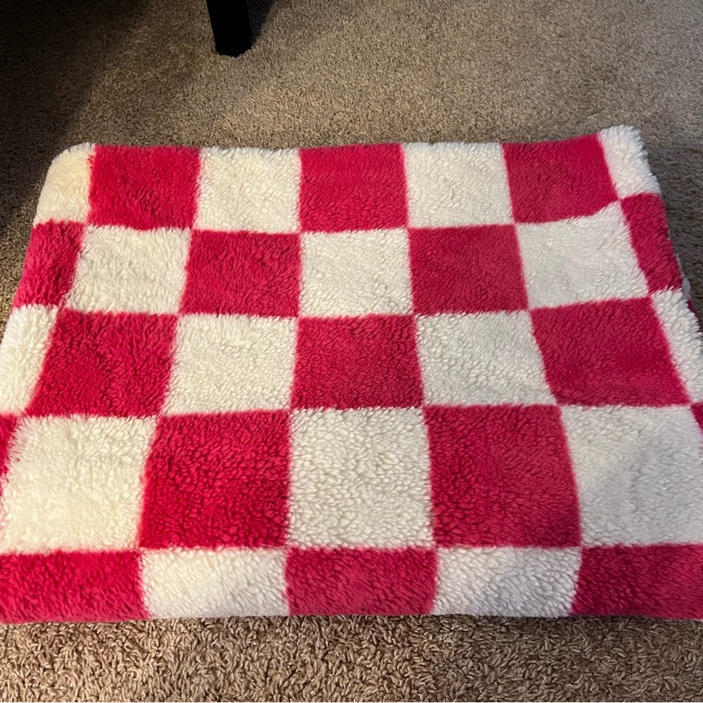 Throw blanket